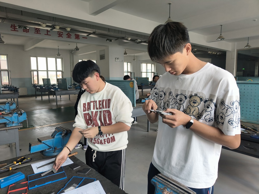 E75A9D51-4F44-4A5A-B703-DE98BD109376-98382-00002AF63AC2077D