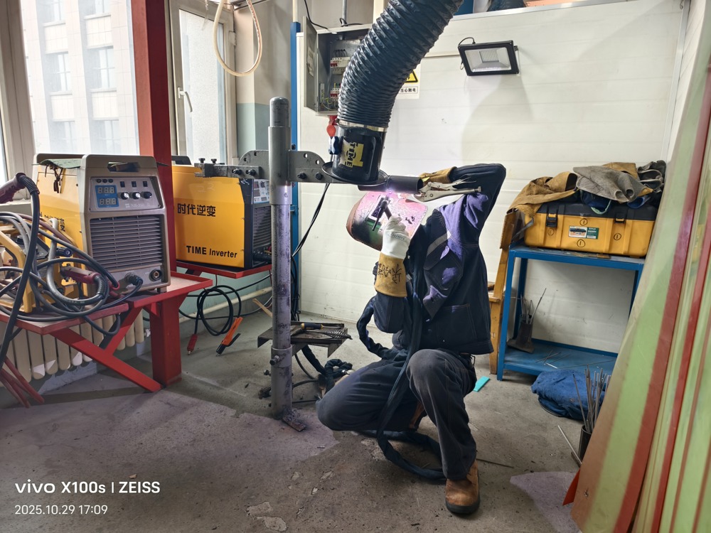 E30601EE-02A0-4E94-B968-2956785BC193-98382-00002AF72321DCE5