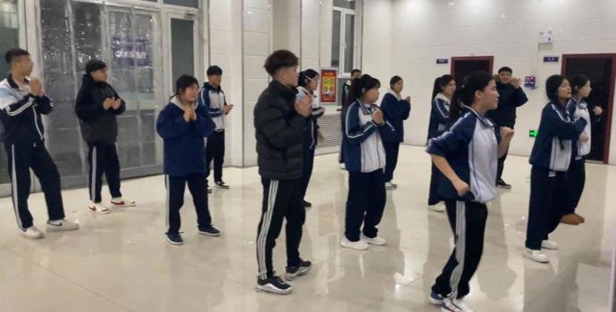 匠心筑梦备元旦_技耀天山谱新篇