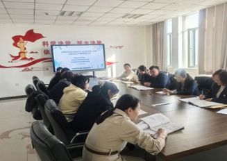 学院召开主题班会公开课课前研讨会